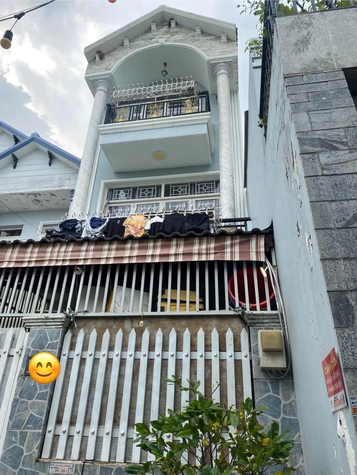 Nhà 3 tầng Quận 7 60m² giá 6.6 tỷ - Vị trí an ninh, gần Phú Mỹ Hưng!