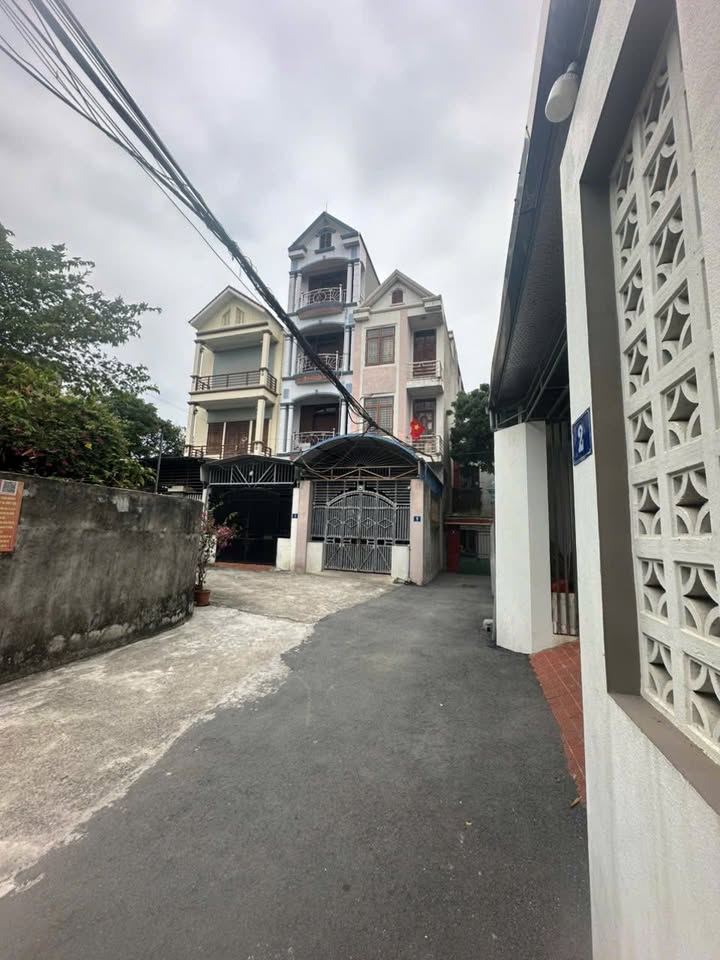 Nhà 4 tầng mặt tiền 3.8m tại thị trấn Sóc Sơn - Giá chỉ 8 tỷ VND - Cần bán gấp!