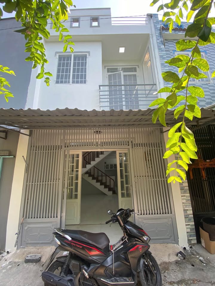 Nhà riêng 40m² Bà Điểm, Hóc Môn giá chỉ 1.88 tỷ - Sẵn sàng vào ở ngay!