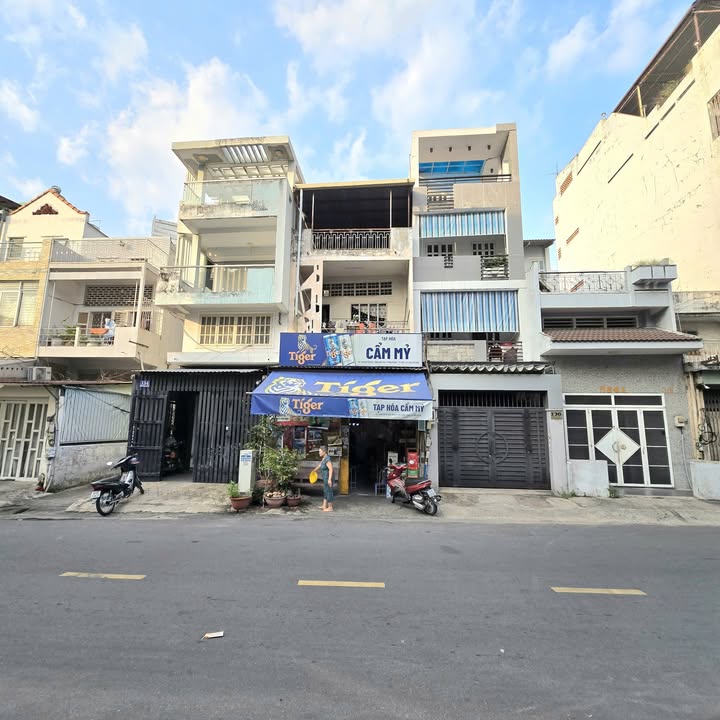 Nhà bán Nguyễn Chí Thanh, Quận 11, 88.2m² giá 16.5 tỷ - Thiết kế hiện đại, sẵn sàng vào ở!