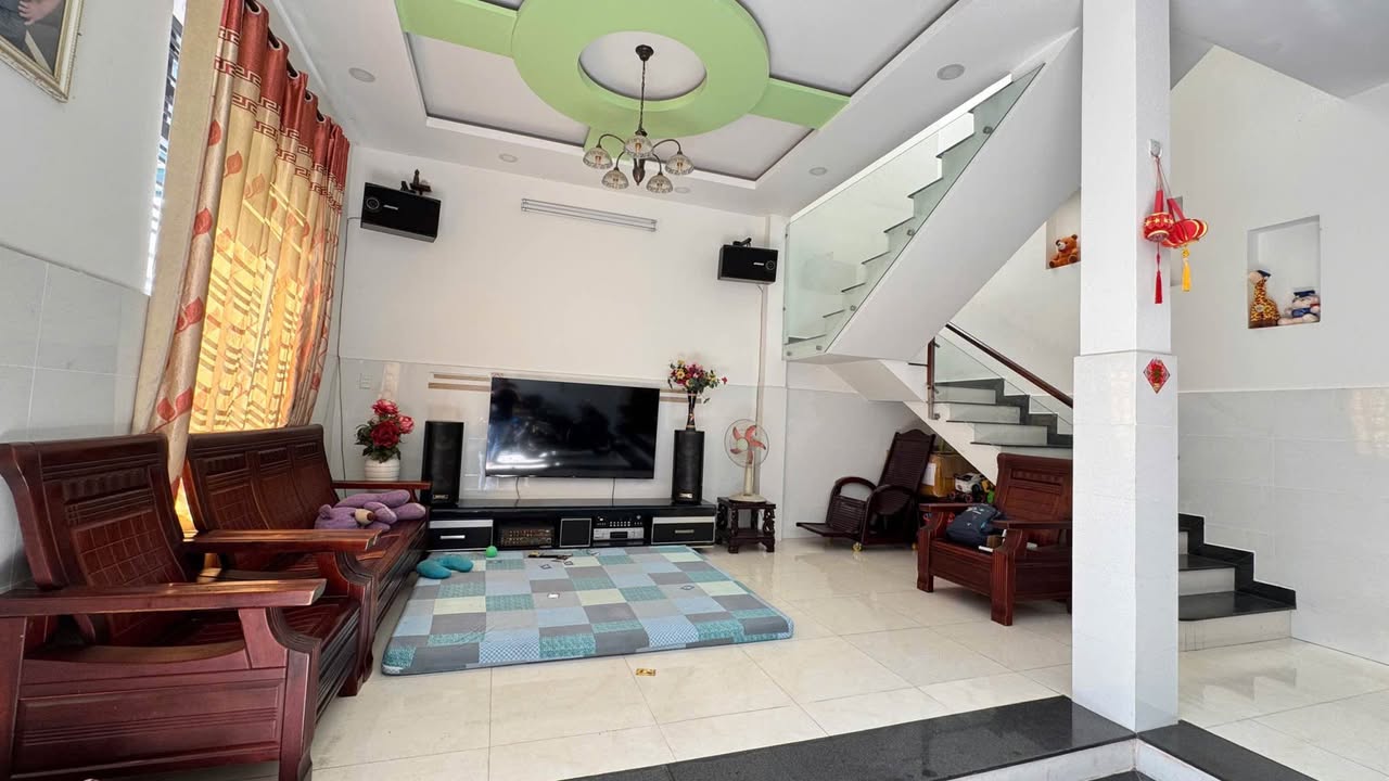 Biệt Thự tại An Phú Đông, Quận 12, Diện tích 120m², Giá 9.5 tỷ - Đầu tư sinh lợi hấp dẫn!