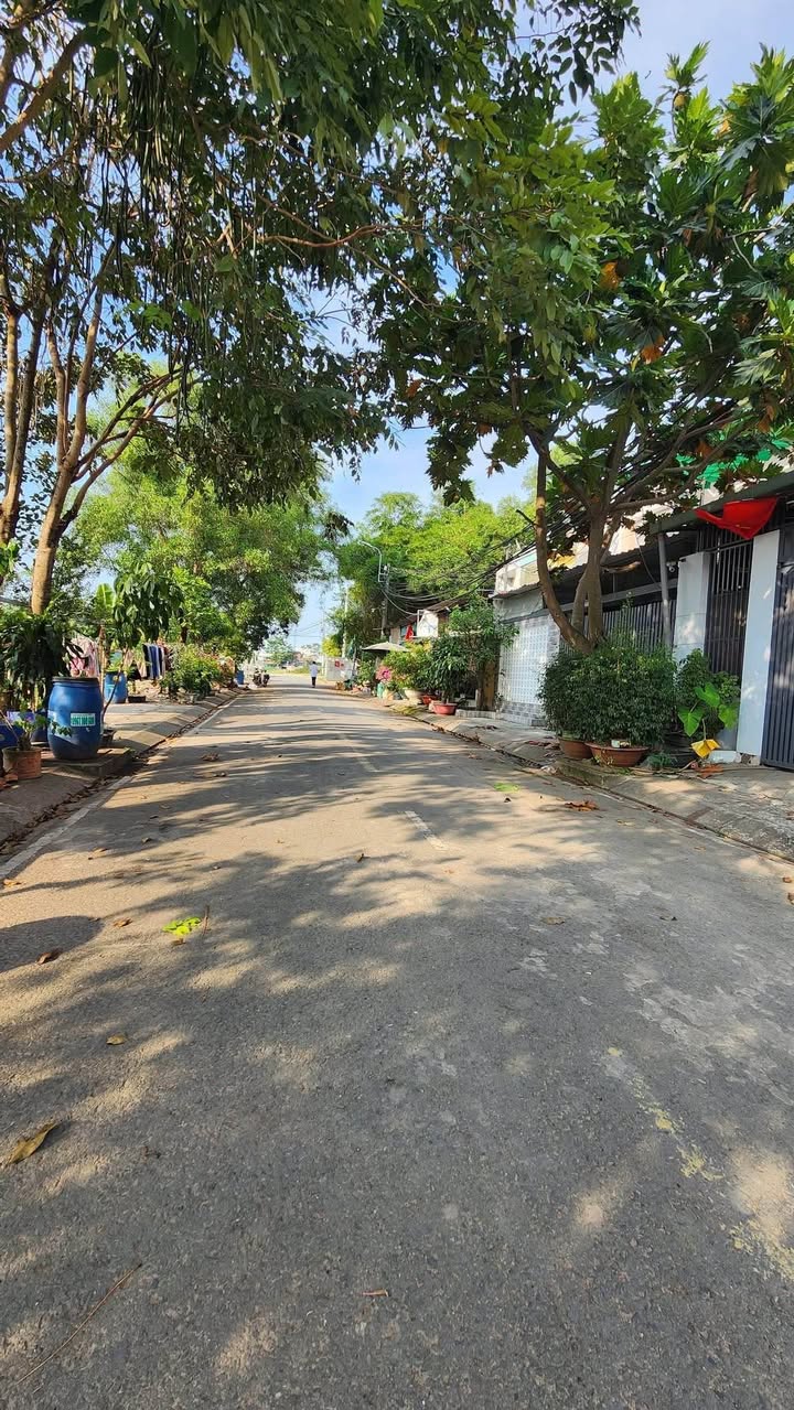 Đất nền xã Xuân Thới Thượng, Hóc Môn 120m² giá 3.8 tỷ - Sổ đỏ chính chủ, xây dựng tự do!