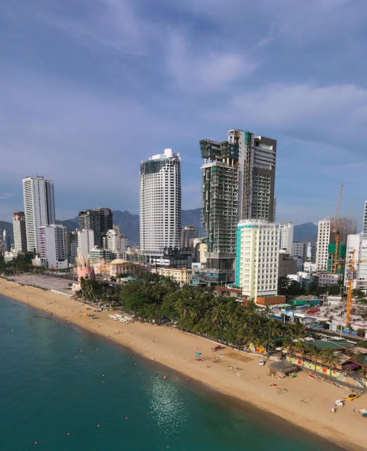 Cho thuê tòa nhà SPA mặt tiền Nguyễn Thiện Thuật Nha Trang giá 150 triệu/tháng - Cơ hội vàng cho nhà đầu tư!