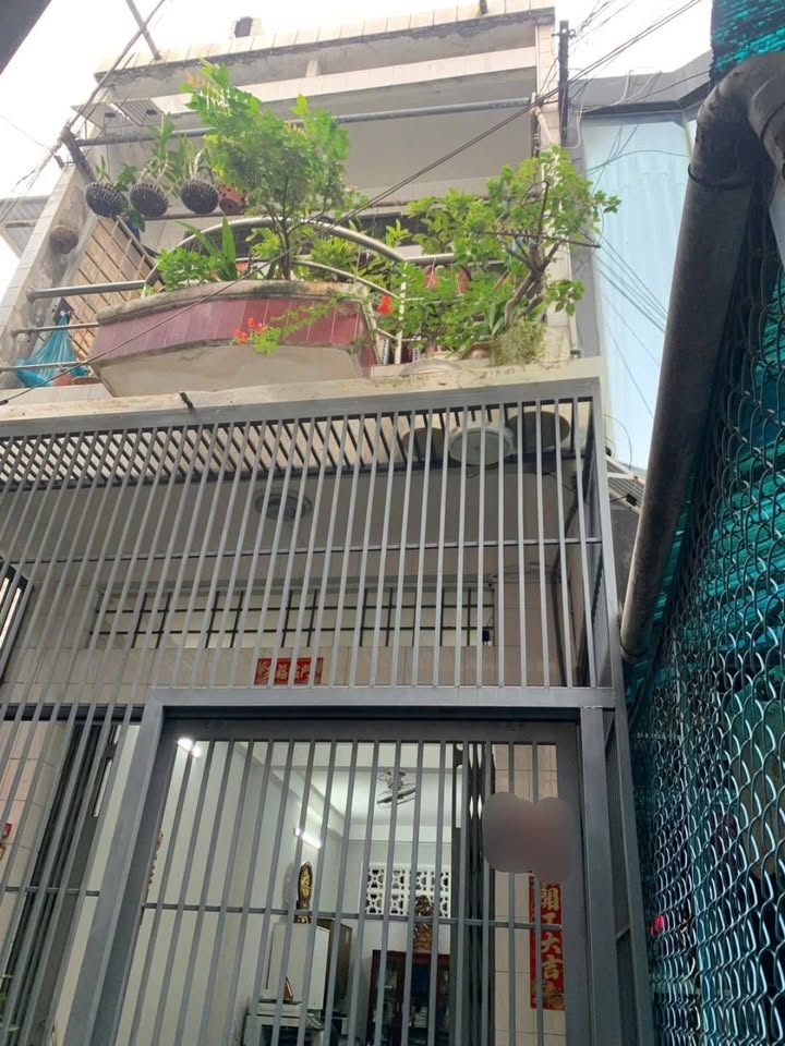 Nhà bán hẻm đường Bình Thới, Quận 11 - Diện tích 39.7m², giá 4.3 tỷ - Gần Đầm Sen!