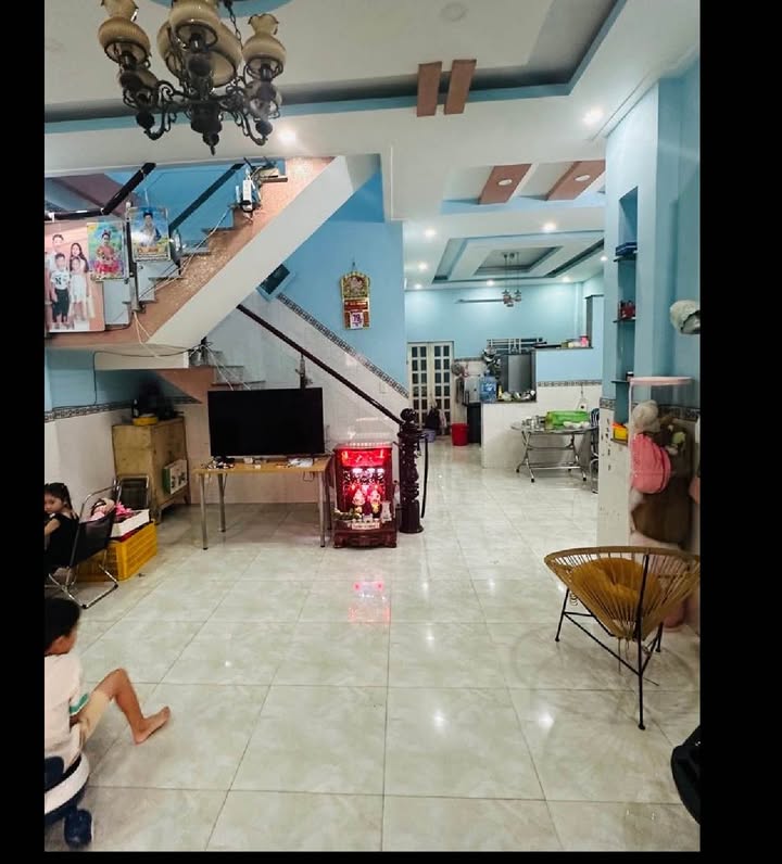 Nhà riêng Tân Xuân Hóc Môn 126m² giá 5 tỷ - Chính chủ bán gấp!