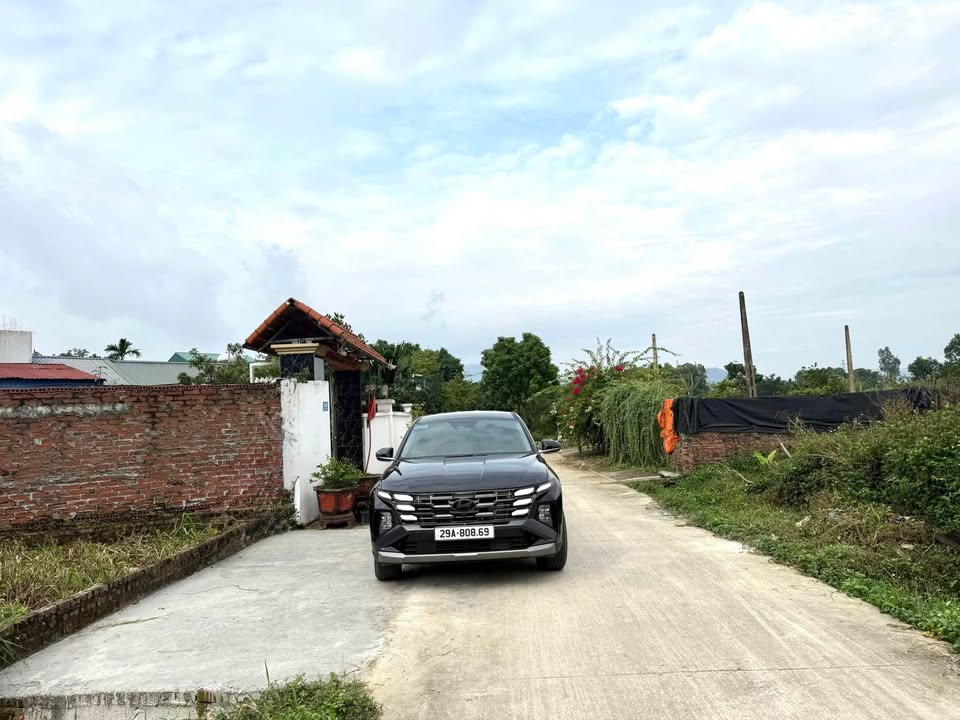 Đất 2 mặt đường tại Minh Phú, Sóc Sơn, 86m² - Vị trí đẹp, dân cư đông đúc!