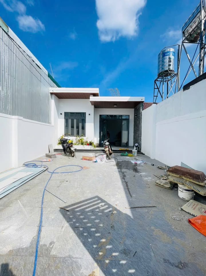 Nhà mới xây tại phường Ea Kao, 144m² giá 2.399 tỷ - Tặng nội thất đẹp!