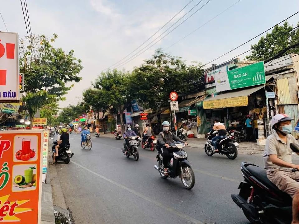 Mặt tiền kinh doanh sầm uất Bình Tân 12m² giá 12 tỷ - Đầu tư sinh lời ngay!