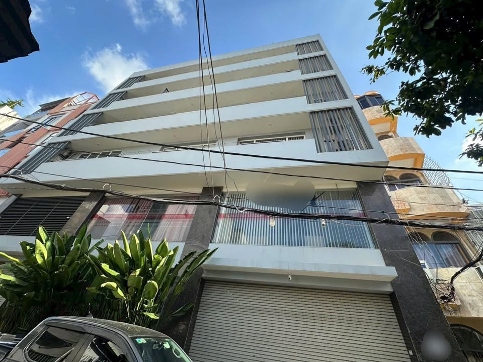 Bán Gấp Toà Nhà FrontHouse Cách Mạng Tháng Tám Q3 220m² - Pháp lý rõ ràng, giá thỏa thuận!