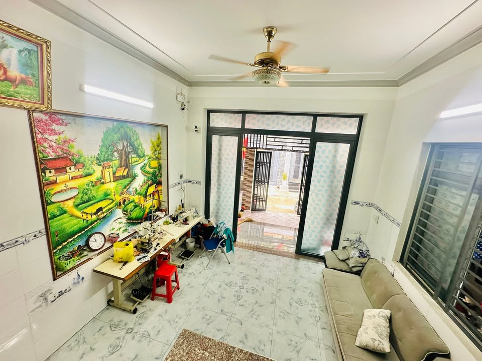 Nhà phố Tân Bình 103m² giá 3.8 tỷ - Nở hậu tài lộc, hướng tốt!