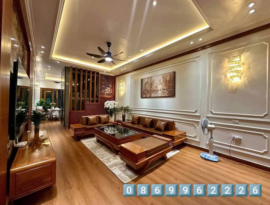 Nhà riêng Cầu Giấy 52m² giá 5 tỷ - Mặt tiền rộng không lỗi phong thủy!