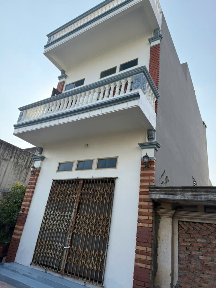 Nhà 2 tầng Bến Trung - Bắc Hồng - Đông Anh 75m² giá 4,2 tỷ - Ô tô vào tận nhà!