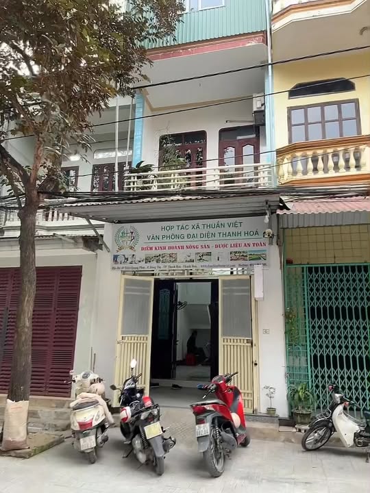 Nhà cho thuê 3 tầng tại đường Triệu Quang Phục, phường Hạc Thành - Khu dân trí cao, an ninh tốt!