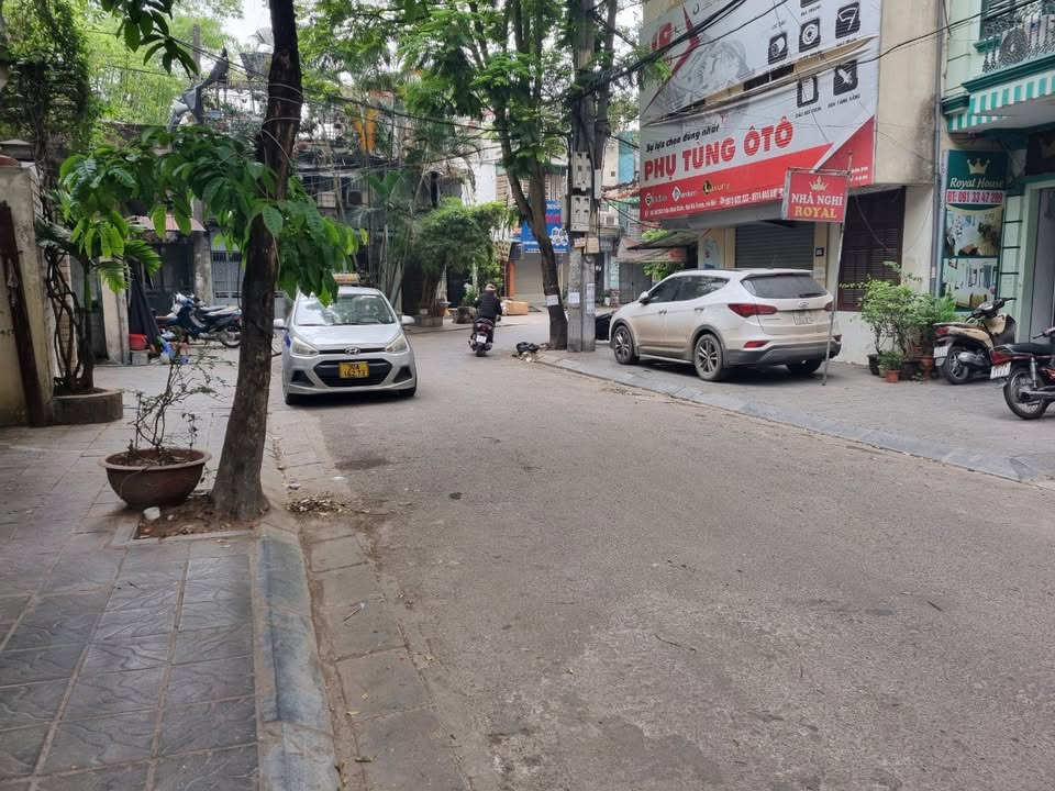 Nhà riêng Ngõ 281 Trần Khát Chân 24m² giá 2.7 tỷ - Ô tô cách vài bước chân!