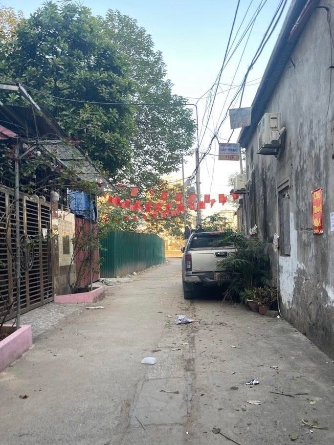 Lô đất Định Công 64m² giá 8 tỷ - Hạ tầng ổn định, ô tô vào tận cửa!