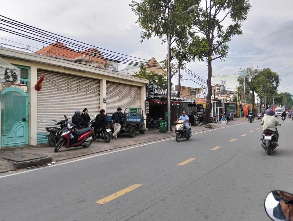 Bán căn hộ dịch vụ cao cấp 119m² đường Phạm Văn Đồng - Doanh thu ổn định 70 triệu/tháng!