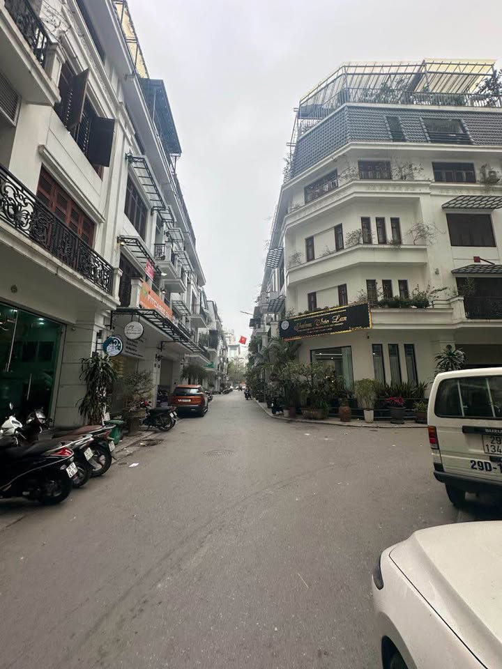 Nhà liền kề 90 Nguyễn Tuân 22m² giá 7 tỷ - Thiết kế thông minh, đầy đủ công năng!