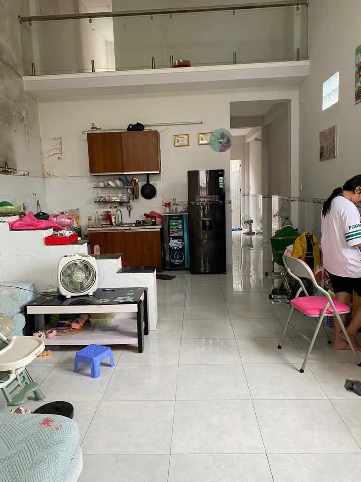 Nhà phố Thủ Dầu Một 100m² giá 2.35 tỷ - Đường ô tô, chính chủ bán gấp!