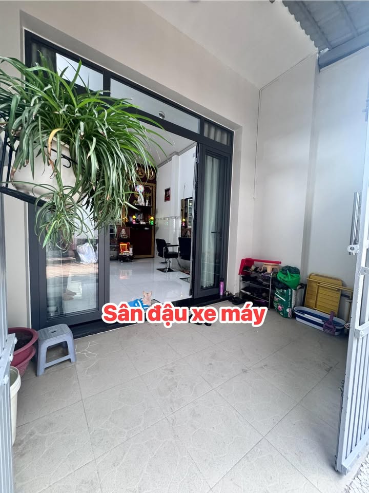 Nhà đẹp Bình Hưng, 64m² giá 3.9 tỷ - Hẻm xe hơi, gần chợ Phạm Hùng!