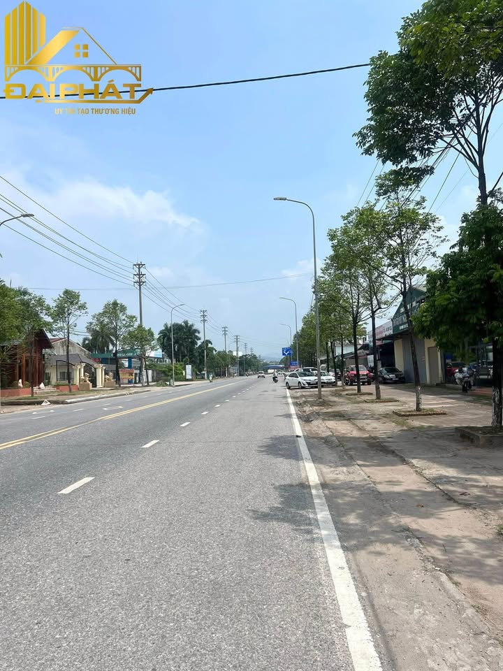 Đất mặt tiền QL18 Móng Cái 100m² giá thỏa thuận - Vị trí đắc địa cho cả ở và kinh doanh!