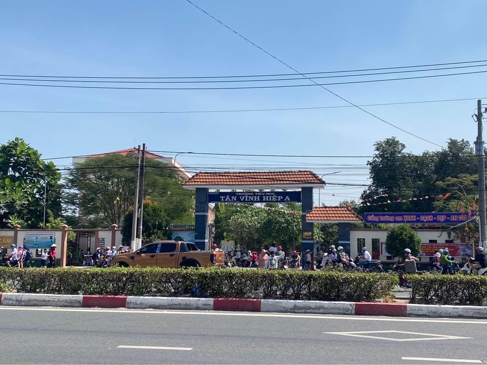 Đất Tân Vĩnh Hiệp 375m² giá 6 tỷ - Mặt tiền kinh doanh sầm uất!