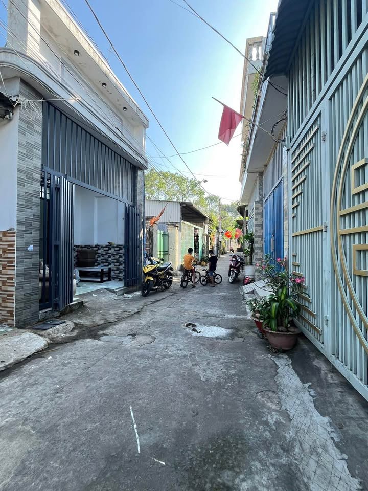 Nhà phố Long Bình Biên Hòa 40m² giá 1.09 tỷ - Cách chợ chỉ 200m!