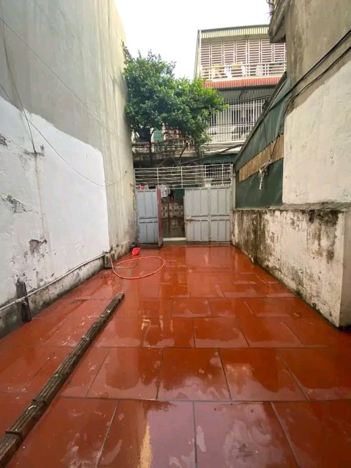 Nhà nguyên căn Ngọc Thụy 70m² giá 5.5 triệu - Ô tô đỗ cửa, vị trí đắc địa!