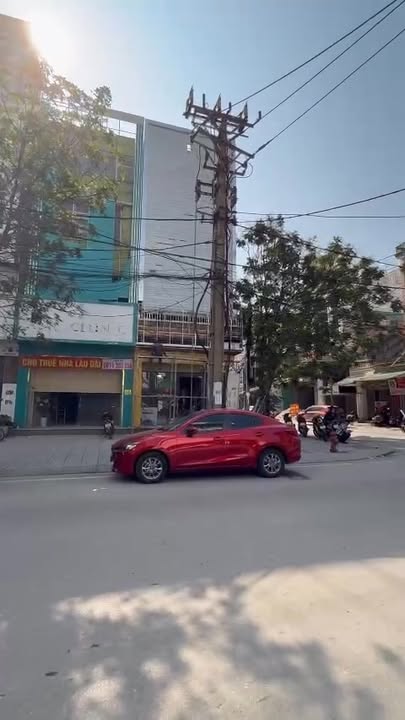 Nhà cho thuê 4 tầng tại Đặng Thái Thân, 100m² - Thiết kế hiện đại, thuận tiện kinh doanh