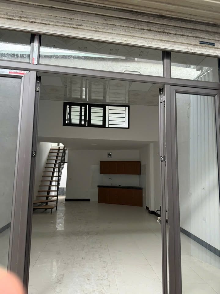 Nhà phố Tam Hiệp 50m² giá 1.8 tỷ - Sẵn sàng về ở ngay!