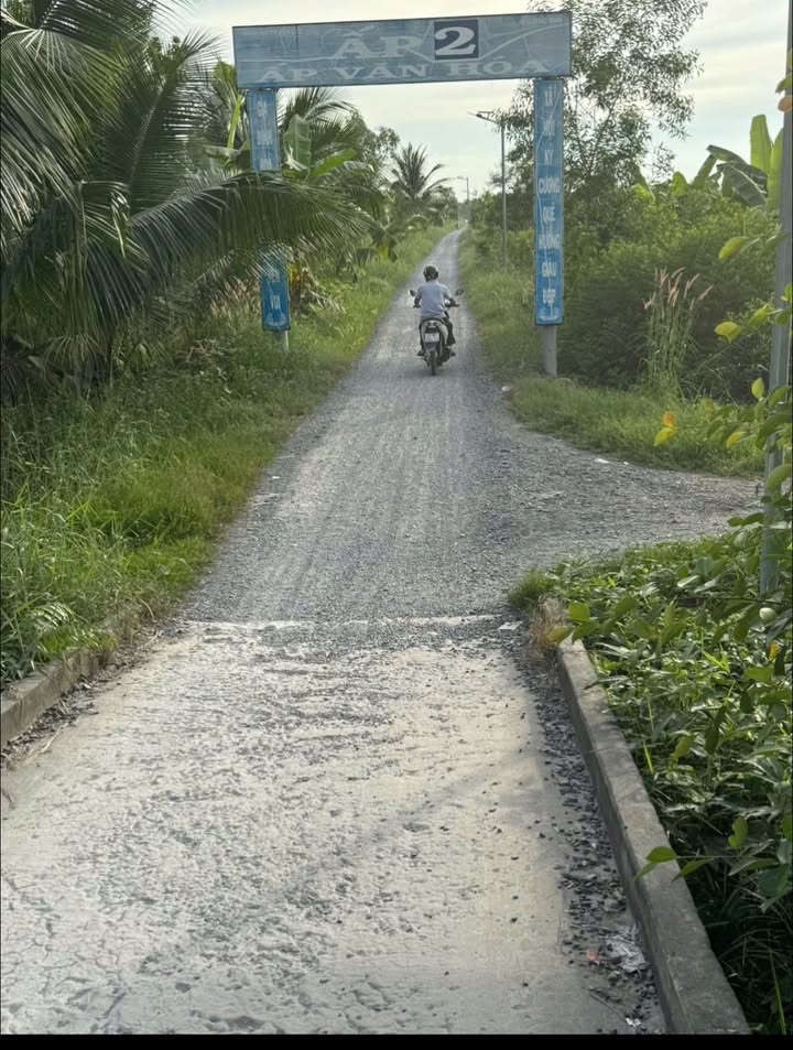 Đất vườn 3700m² tại Ấp 2, Thạnh Lợi, Bến Lức - Giá chỉ 4.7 tỷ VND!