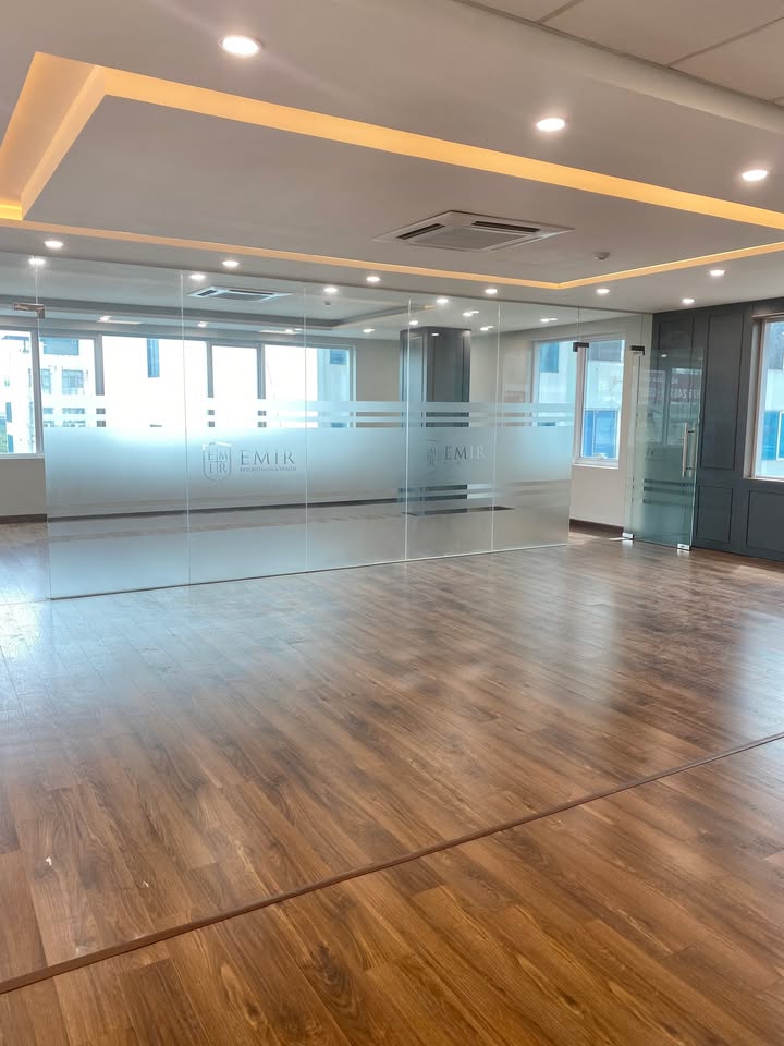 Cho thuê văn phòng tại Đống Đa 100m² giá 18 triệu - Không gian làm việc lý tưởng!