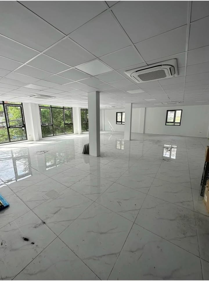 Văn phòng cho thuê tại Vũ Trọng Phụng, Nhân Chính, Thanh Xuân 160m² giá 25 triệu - Không thể bỏ lỡ!