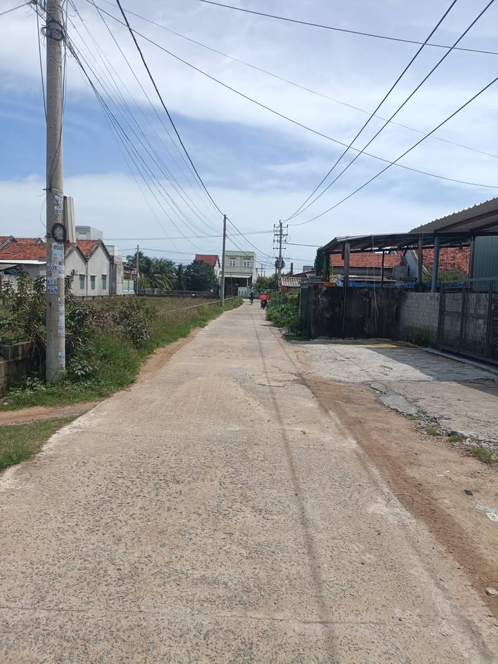 Đất mặt biển Hòa Hiệp 830m² giá thỏa thuận - Tiềm năng đầu tư lớn!