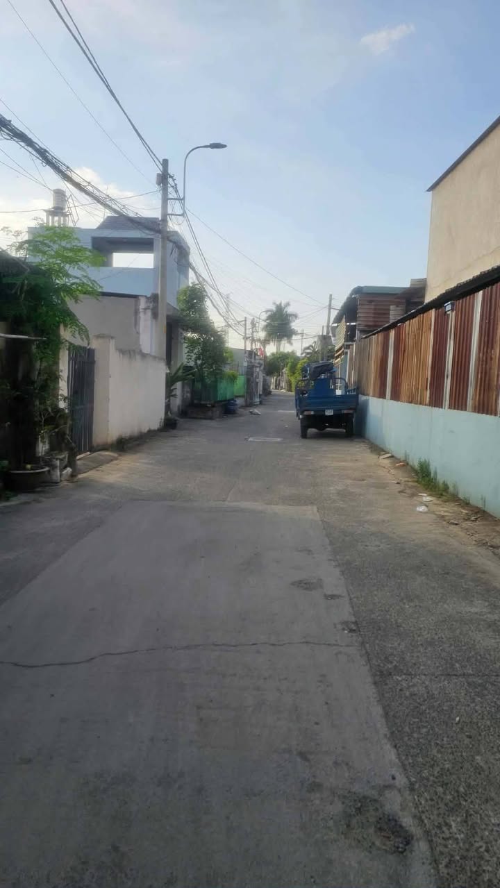 Đất nền Đông Thạnh Hóc Môn 342m² giá 5.6 tỷ - Sổ hồng chính chủ, xây dựng tự do!