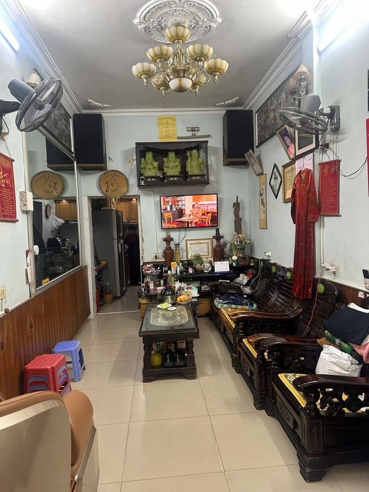 Đất đẹp 200m² phố Cửa Tả, Lam Sơn, Thanh Hóa giá 22 tỷ - Đầu tư sinh lời cao!