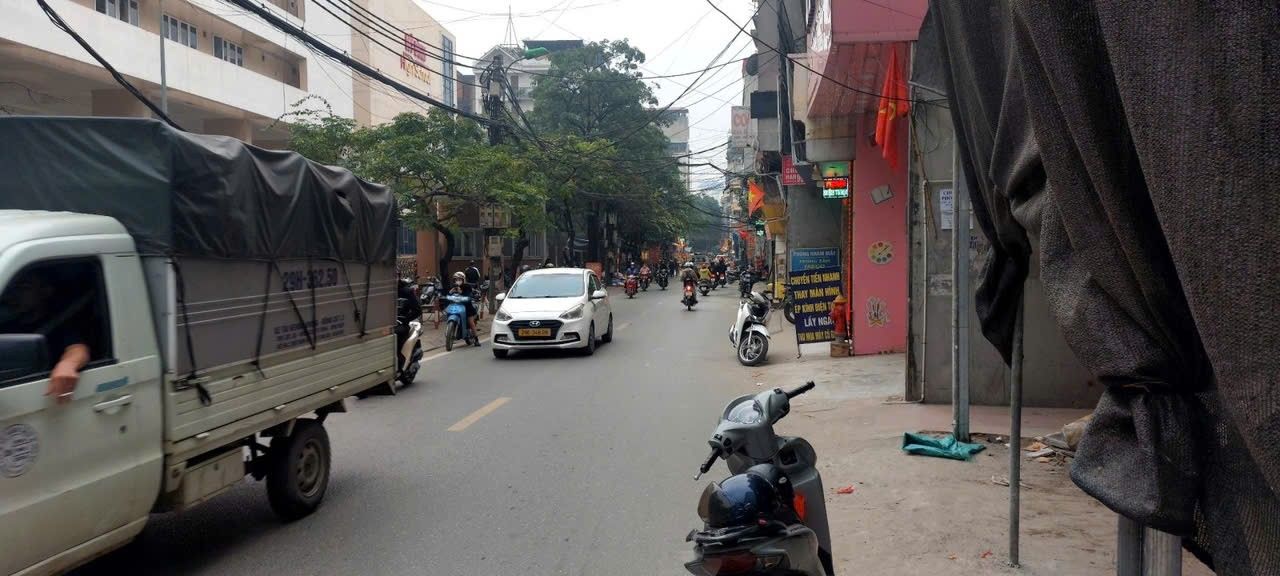 Nhà mặt phố Mỹ Đình, Nam Từ Liêm 220m² giá 60 tỷ - Cơ hội đầu tư sinh lời!