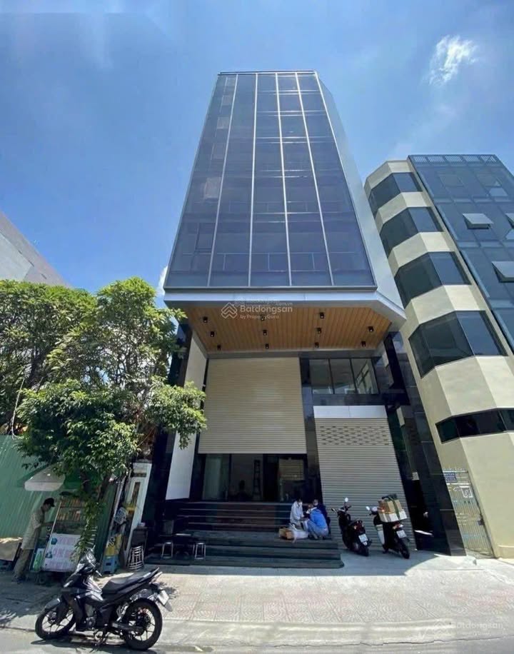 Mặt bằng cho thuê Hồ Hảo Hớn, Quận 1, diện tích 243m² - Khuôn đất lớn hiếm có!