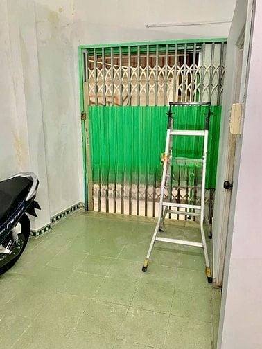 Mặt bằng kinh doanh cho thuê đường Lạc Long Quân, quận 11, 50m² - Giá chỉ 15 triệu/tháng