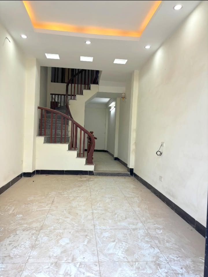 Nhà 4 tầng Cự Khê 34m² giá 4 tỷ - Vị trí đắc địa, giao thông thuận tiện!