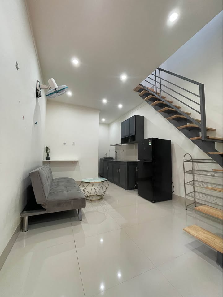 Căn hộ cho thuê hẻm Y Moan Buôn Ma Thuột 2PN giá 3.7 triệu - Full nội thất mới