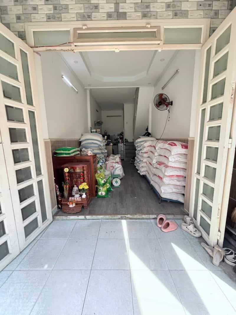 Nhà Tân Phú 34m² giá 3.6 tỷ - Sổ hồng riêng, không quy hoạch!