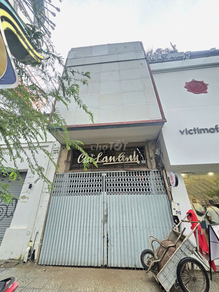 Địa Điểm Vàng Kinh Doanh Mặt Tiền Lê Lợi Quận 1, Diện Tích 300m² - Kinh Doanh Đa Ngành