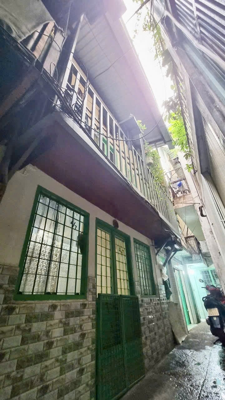 Nhà phố Bến Thành Quận 1 20m² giá 6.55 tỷ - Cơ hội hiếm có sở hữu hộ khẩu!