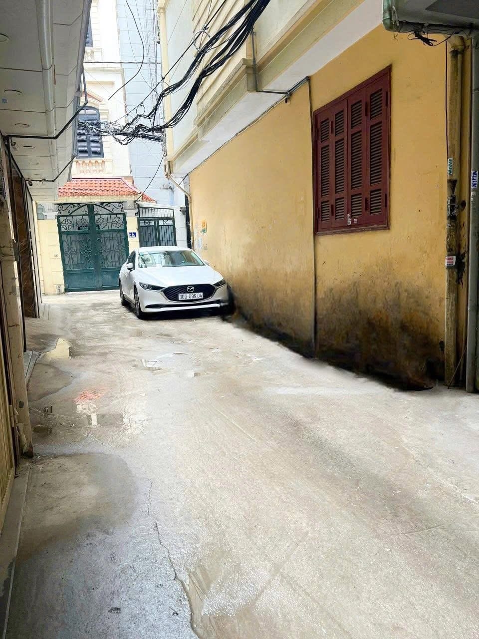 Nhà riêng Cầu Giấy 32m² giá 10.5 tỷ - Thiết kế hiện đại, nội thất cao cấp!