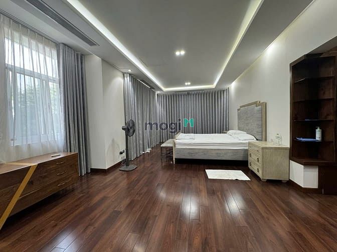 Căn hộ tứ lập Mỹ Gia, Phú Mỹ Hưng 256m² giá 130 triệu - Nhà đẹp full nội thất cao cấp!