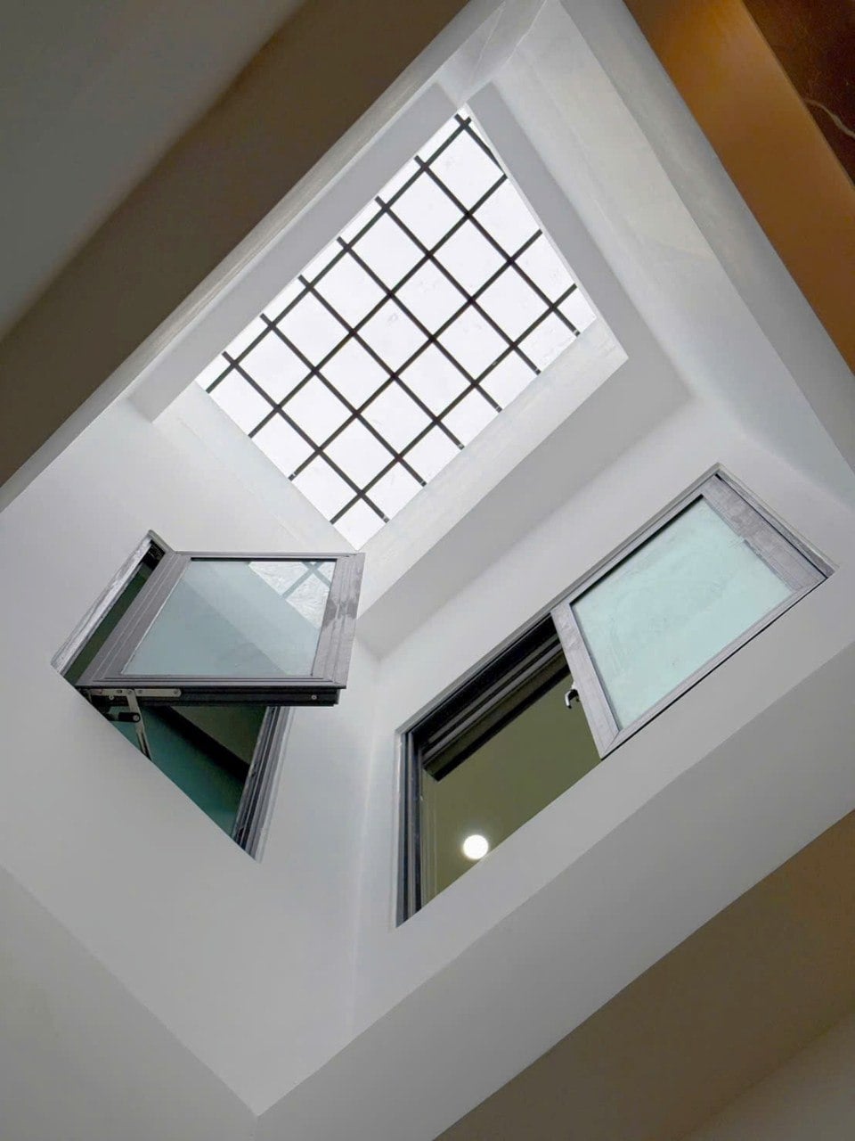 Nhà đẹp 3 tầng tại K64 Lê Đình Lý, Thanh Khê, Đà Nẵng - Giá 5.45 tỷ, nội thất sang trọng!