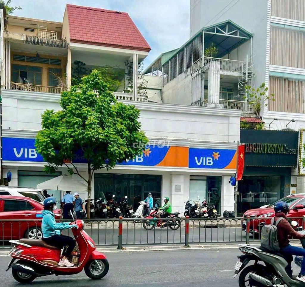 Biệt Thự Mặt Tiền Điện Biên Phủ Quận 3 800m² Giá 180 triệu - Phù hợp kinh doanh đa ngành!
