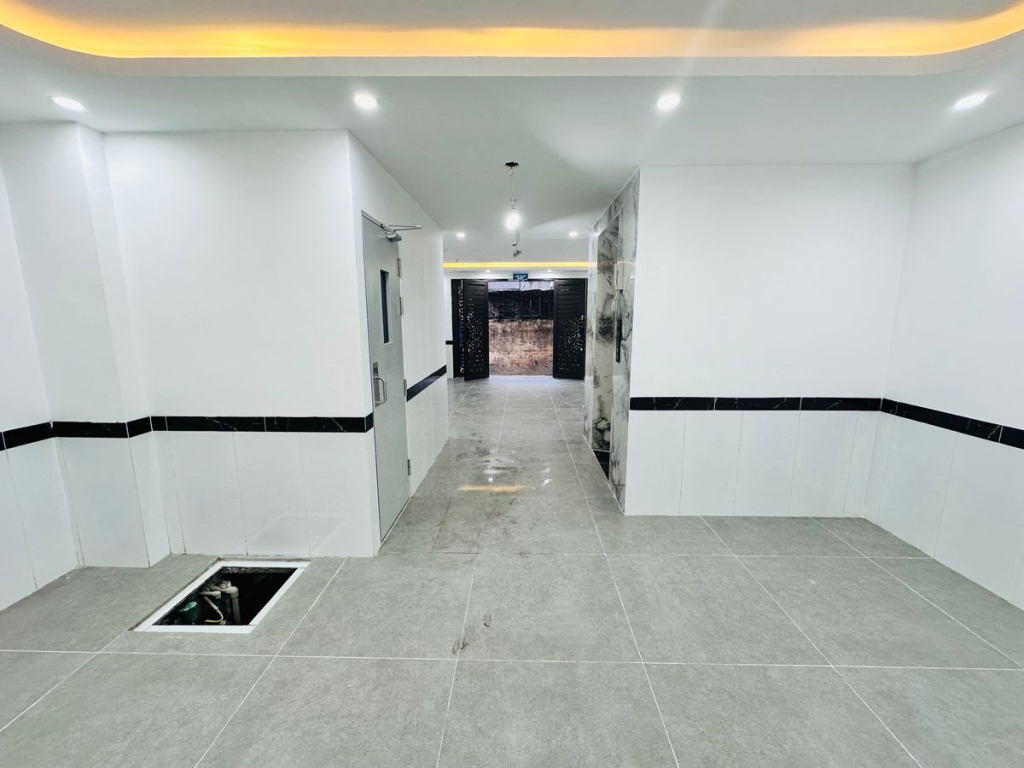 Nhà riêng Phường Tây Tựu 60m² giá 12.7 tỷ - Thiết kế 6 tầng hiện đại, thang máy