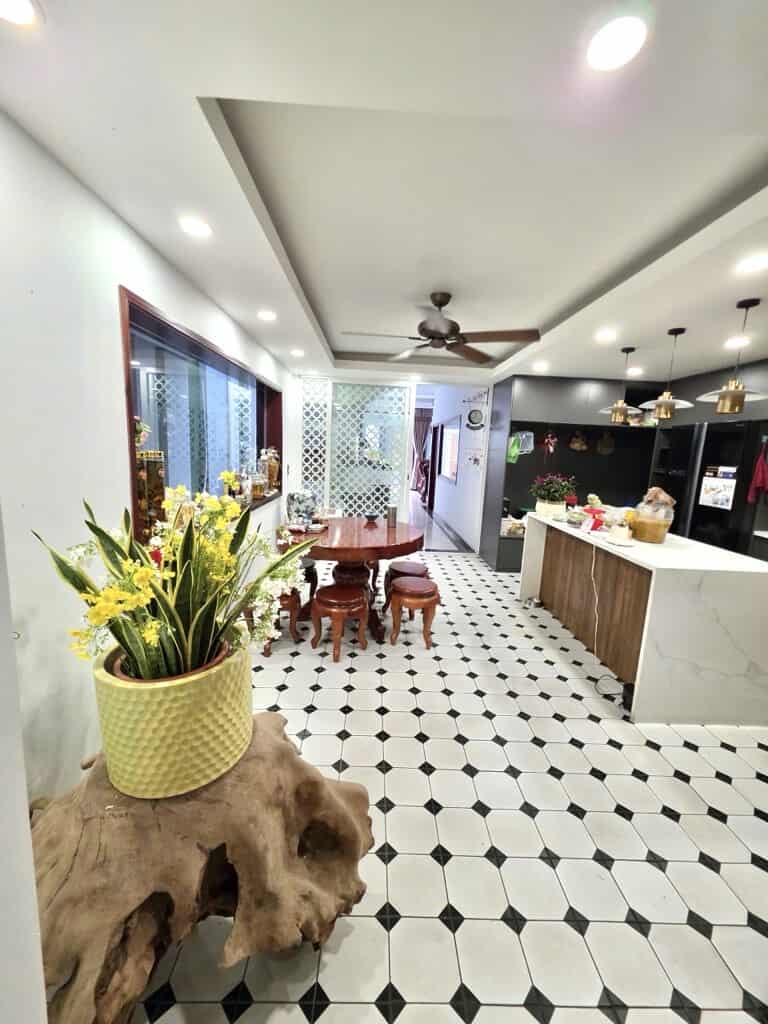 Nhà đẹp 5 tầng tại Phú Nhuận 65m² giá 12 tỷ - Thiết kế hiện đại, vào ở ngay!