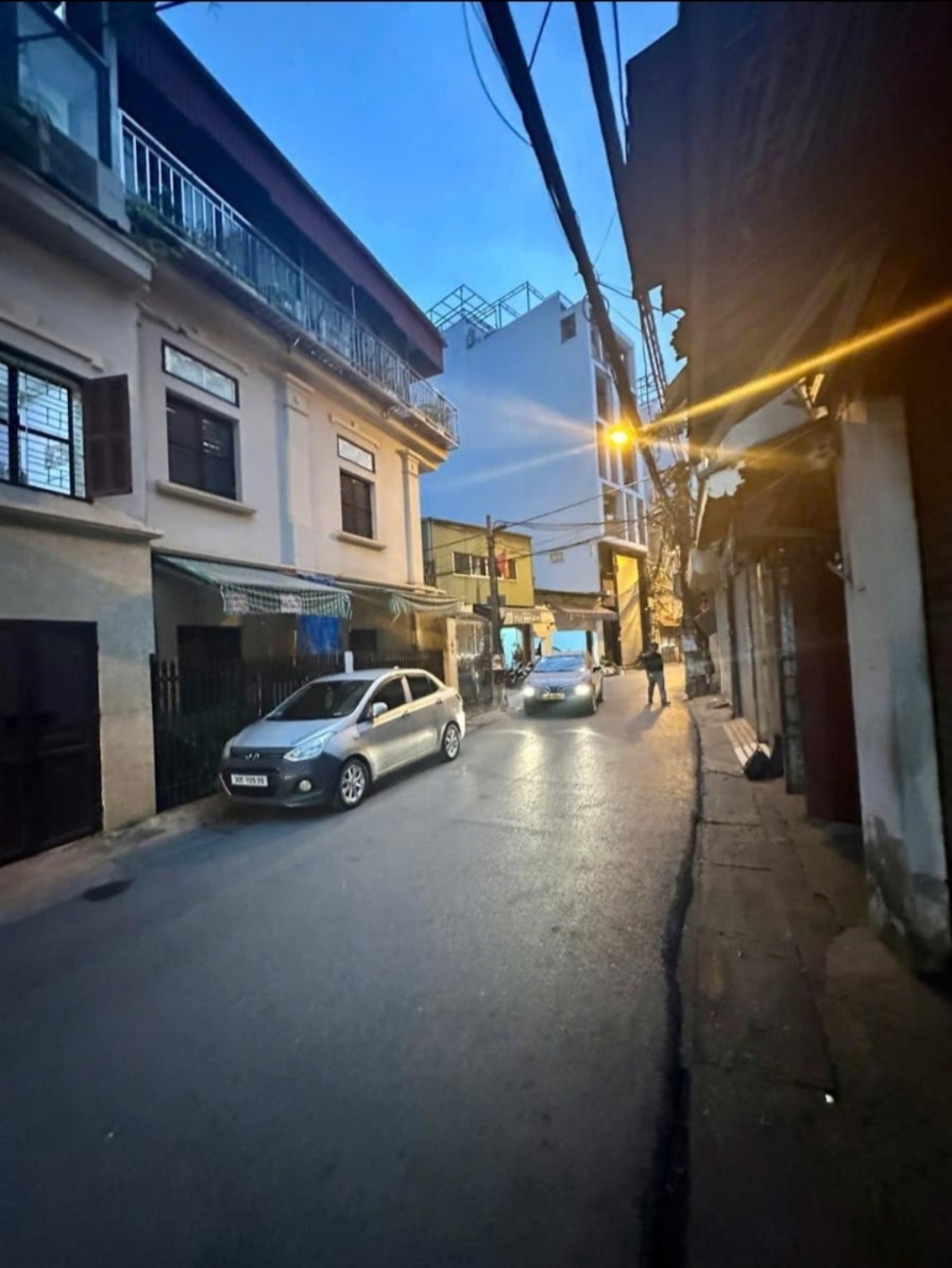 Bán mặt phố Yên Lạc, Hai Bà Trưng 115m² giá 54 tỷ - Vị trí đắc địa, kinh doanh thuận lợi!